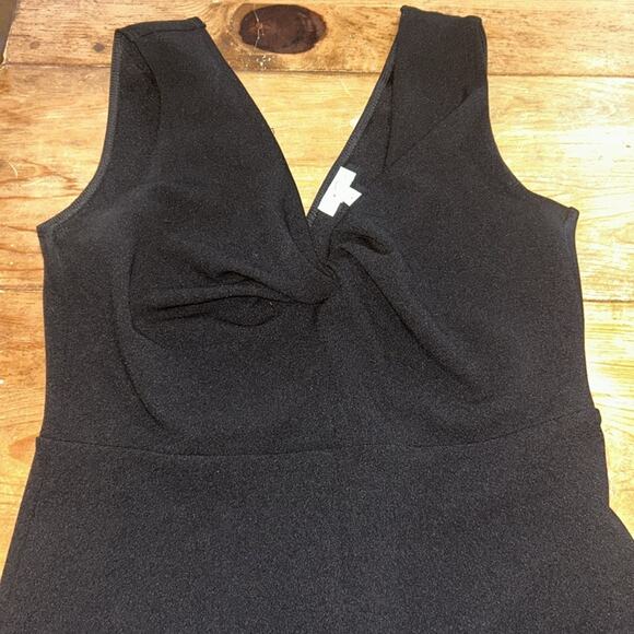 Woman’s Leith Knot Front V back  Black Jumpsuit Size Medium - Picture 4 of 7